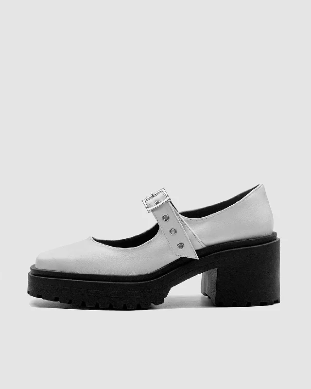 Women's casual shoes for a weekend getaway Squared Mary Jane Pumps White made of Vegea grape leather Women's casual shoes for a weekend getaway Squared Mary Jane Pumps White made of Vegea grape leather
