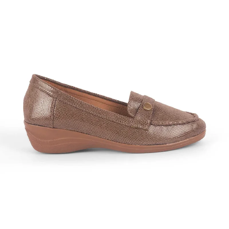 Women's Tassel - Trimmed Loafers with a Low Heel in Olive Green for a Trendy Twist Tresmode Marcoval Brown Women's Dress Wedge Loafers Women's Tassel - Trimmed Loafers with a Low Heel in Olive Green for a Trendy Twist Tresmode Marcoval Brown Women's Dress Wedge Loafers