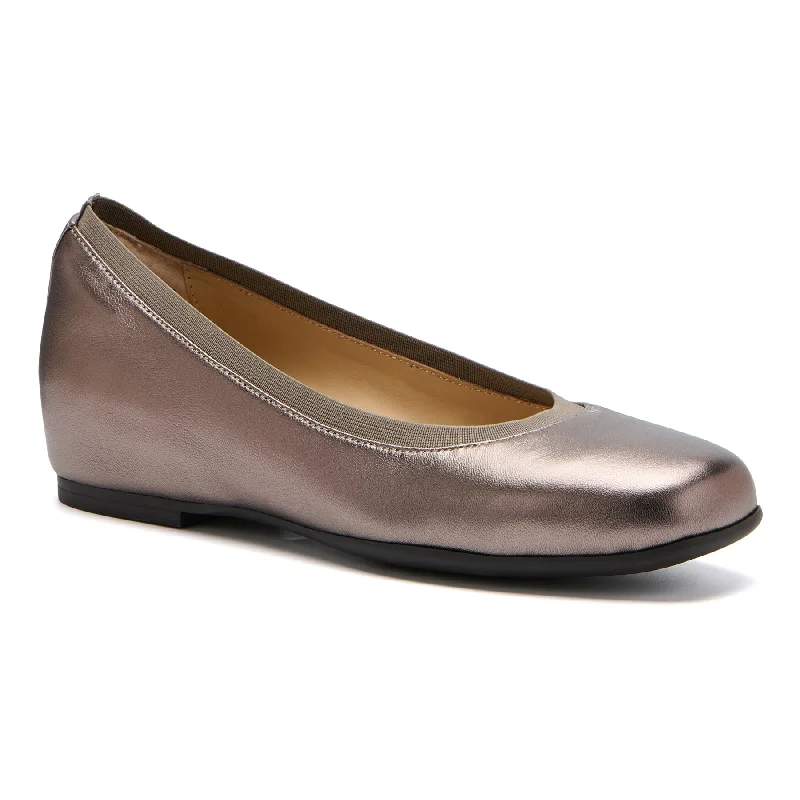 Women's casual sneakers for an active lifestyle Cadence Ballet