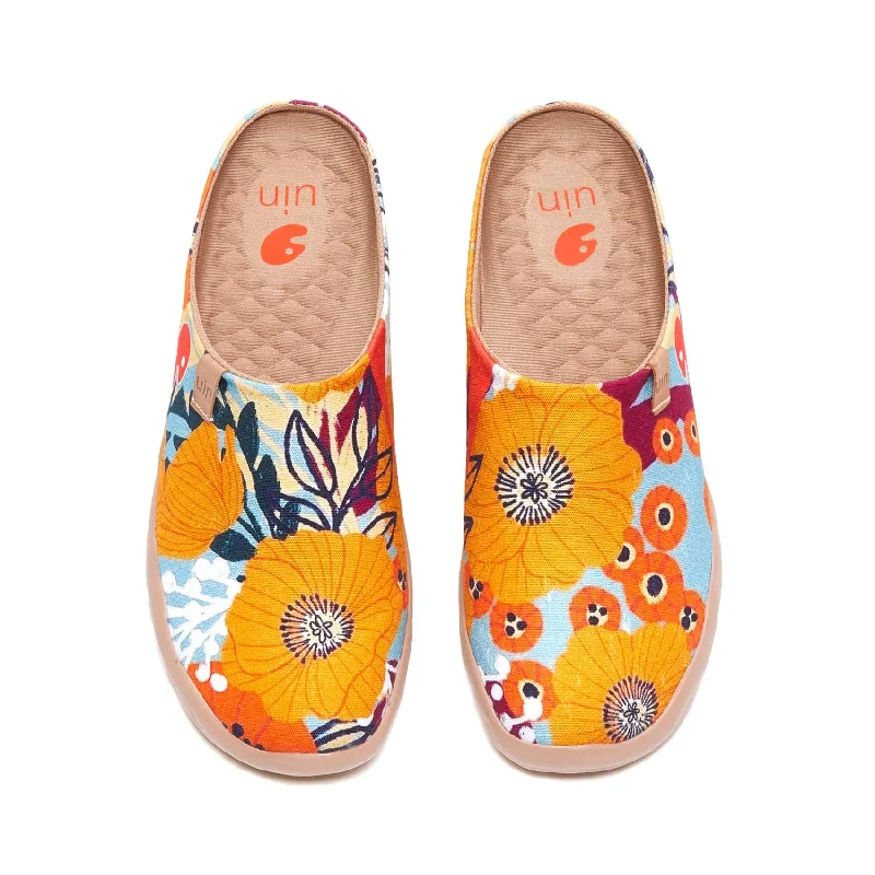 Women's Slippers with a Built - in Heel in Black for a Slightly Elevated Look Marigolds Malaga Women