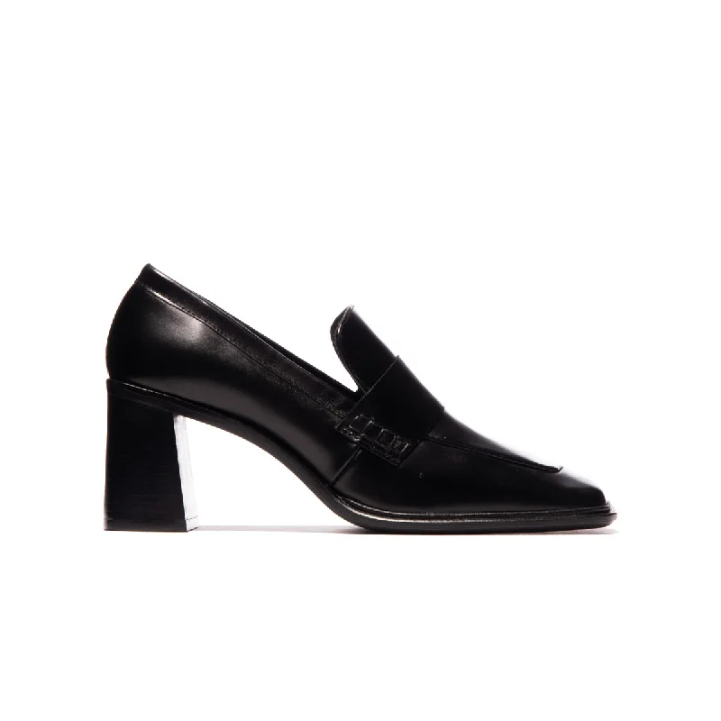 Women's Metallic Foil - Finish Loafers in Gold for a Glamorous Night Out Macduff Black Leather Women's Metallic Foil - Finish Loafers in Gold for a Glamorous Night Out Macduff Black Leather