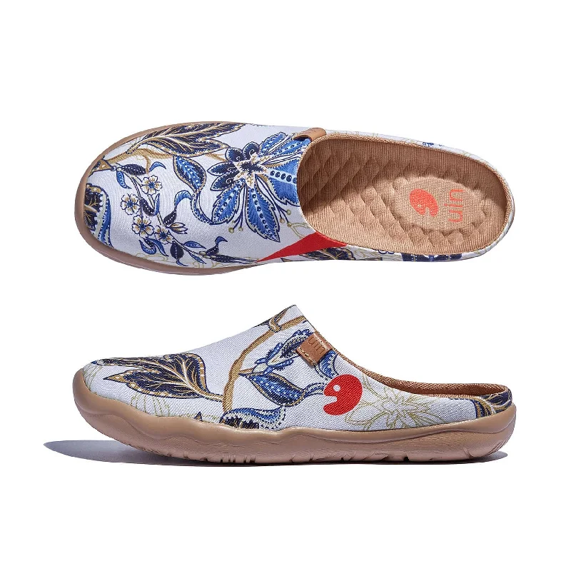 Women's Ballet Flat - Style Slippers with a Rhinestone Embellishment in Silver for a Glamorous Touch Retro Charm Malaga Women Women's Ballet Flat - Style Slippers with a Rhinestone Embellishment in Silver for a Glamorous Touch Retro Charm Malaga Women