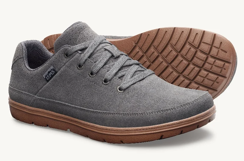 Women's casual shoes in brown for a natural tone Women's Chillum Suede