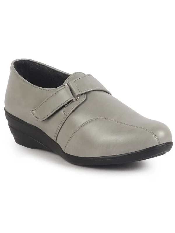 Women's casual suede shoes for a soft texture Women Grey Outdoor Fashion Hook and Loop Platform Heel Wedges Women's casual suede shoes for a soft texture Women Grey Outdoor Fashion Hook and Loop Platform Heel Wedges