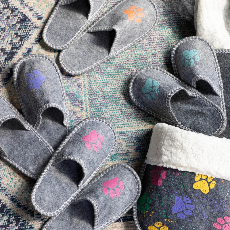 Women's Slippers with a Quilted Pattern in Gray for Added Style Paw Print Guest Slipper Set