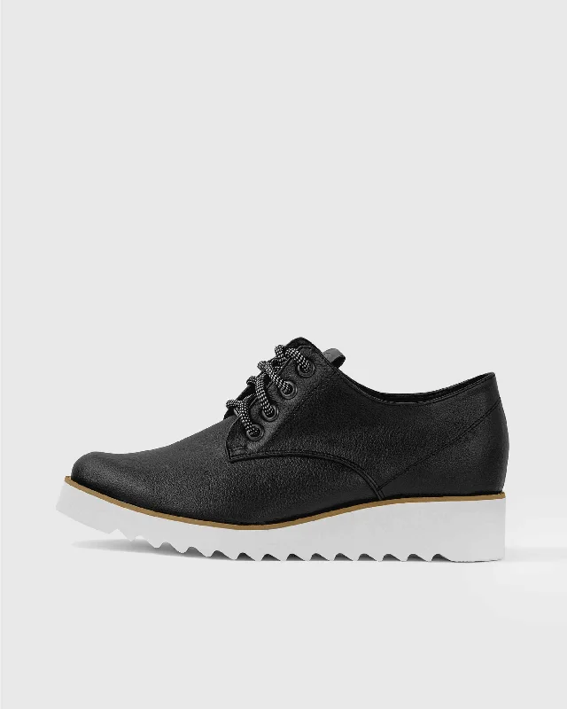 Women's casual shoes in brown for a natural tone Oxford Street Apple made of Apple Skin Women's casual shoes in brown for a natural tone Oxford Street Apple made of Apple Skin