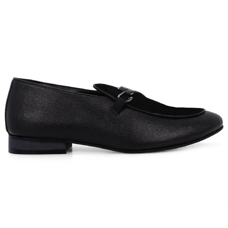 Women's Embroidered Floral Pattern Loafers in Beige for a Spring - Inspired OutfitAnchor Black Buckle Loafers. Women's Embroidered Floral Pattern Loafers in Beige for a Spring - Inspired OutfitAnchor Black Buckle Loafers.
