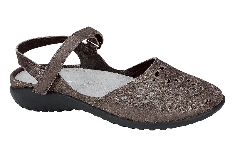 Shock - Absorbing Women's Sandals with a Soft Insole in Black for Active LifestylesArataki - Gray Shock - Absorbing Women's Sandals with a Soft Insole in Black for Active LifestylesArataki - Gray