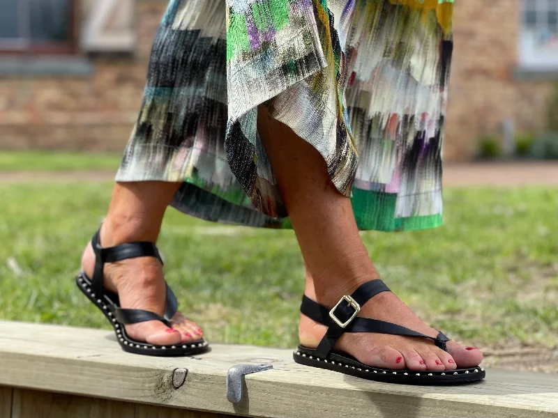 Waterproof Women's Rubber Beach Sandals with Arch Support in Blue for Water ActivitiesCarrano Emani available in 2 colours Waterproof Women's Rubber Beach Sandals with Arch Support in Blue for Water ActivitiesCarrano Emani available in 2 colours