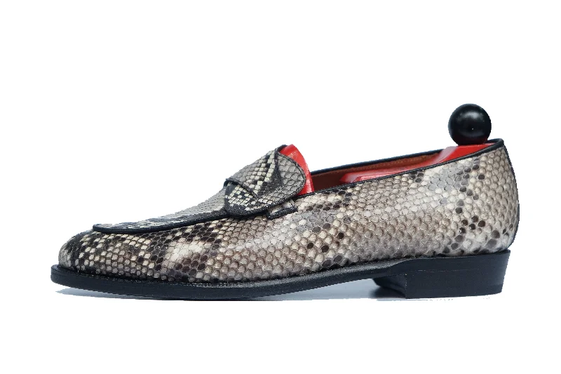 Women's Embroidered Floral Pattern Loafers in Beige for a Spring - Inspired OutfitFrancois - MTO - TMG Last - Genuine Python / Black Calf - Single Leather Sole Women's Embroidered Floral Pattern Loafers in Beige for a Spring - Inspired OutfitFrancois - MTO - TMG Last - Genuine Python / Black Calf - Single Leather Sole
