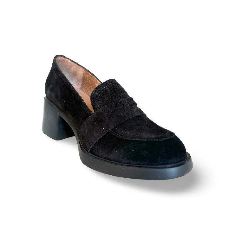 Women's Embroidered Floral Pattern Loafers in Beige for a Spring - Inspired OutfitG6107 Black Suede Loafer Women's Embroidered Floral Pattern Loafers in Beige for a Spring - Inspired OutfitG6107 Black Suede Loafer