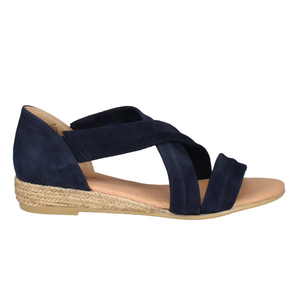 Women's Leather - Strapped Sandals with a Braided Detail in Brown for a Rustic AppealJosef Seibel 960001 Grace 01 510 530 Ocean Women's Leather - Strapped Sandals with a Braided Detail in Brown for a Rustic AppealJosef Seibel 960001 Grace 01 510 530 Ocean