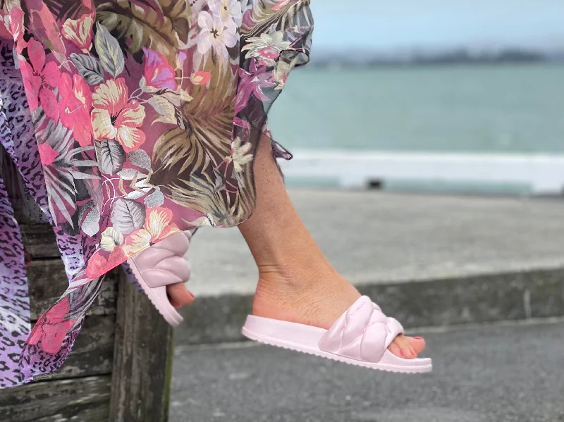 Elastic - Strap Women's Sandals with a Padded Toe in Teal for Easy On - and - OffLemon Jelly Cocoon available in 6 colours. Elastic - Strap Women's Sandals with a Padded Toe in Teal for Easy On - and - OffLemon Jelly Cocoon available in 6 colours.