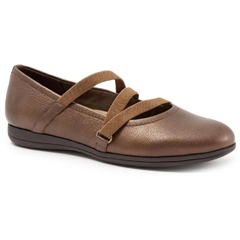 Women's Bow - Adorned Oxfords in Red for a Feminine AppealTrotters Womens Della Leather Slip On Flats Women's Bow - Adorned Oxfords in Red for a Feminine AppealTrotters Womens Della Leather Slip On Flats