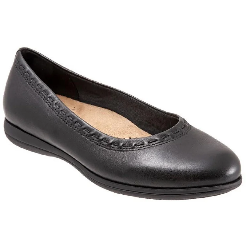 Women's Geometric - Patterned Oxfords in Multicolor for a Fashion - Forward StatementTrotters Womens DIXIE Slip On Padded Insle Ballet Flats Women's Geometric - Patterned Oxfords in Multicolor for a Fashion - Forward StatementTrotters Womens DIXIE Slip On Padded Insle Ballet Flats
