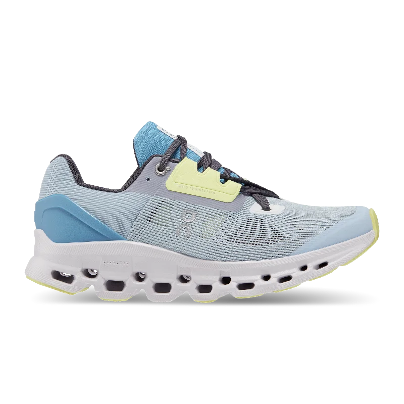 Orthotic - Friendly Women's Running Shoes in Blue for Customized ComfortCloudstratus Orthotic - Friendly Women's Running Shoes in Blue for Customized ComfortCloudstratus