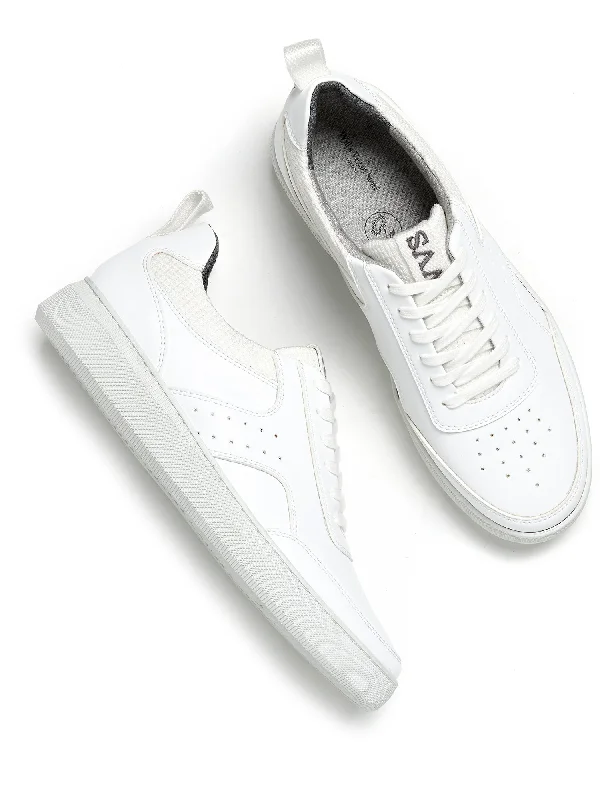 Women's Sneakers with Adjustable Straps for a Customized Fit During High - Impact ExercisesMunich 2 Sneakers Women's Sneakers with Adjustable Straps for a Customized Fit During High - Impact ExercisesMunich 2 Sneakers