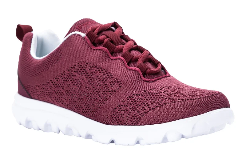 Women's Sneakers with Adjustable Straps for a Customized Fit During High - Impact ExercisesTravelactiv Women's Sneakers with Adjustable Straps for a Customized Fit During High - Impact ExercisesTravelactiv