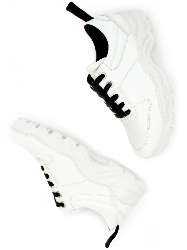 Women's Sneakers with Adjustable Straps for a Customized Fit During High - Impact ExercisesBerlin Trainers Women's Sneakers with Adjustable Straps for a Customized Fit During High - Impact ExercisesBerlin Trainers