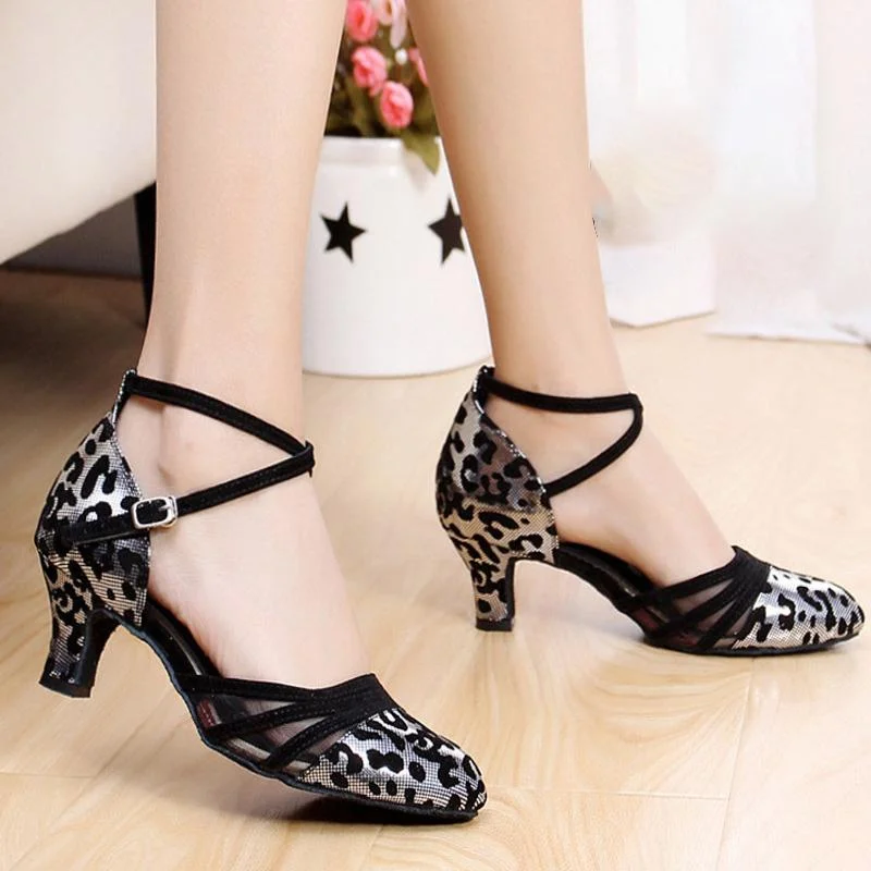 Arch - Support Jazz Dance Shoes in Teal for Preventing FatigueWomen's Leatherette 3.5cm/5.5cm Heels Swing Dance Shoes Ballroom Dance Shoes Modern Shoes Arch - Support Jazz Dance Shoes in Teal for Preventing FatigueWomen's Leatherette 3.5cm/5.5cm Heels Swing Dance Shoes Ballroom Dance Shoes Modern Shoes