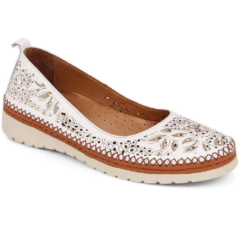 Women's casual shoes with memory foam insoles for extra comfortSlip-On Leather Pumps - BELMET39011 / 325 483 Women's casual shoes with memory foam insoles for extra comfortSlip-On Leather Pumps - BELMET39011 / 325 483