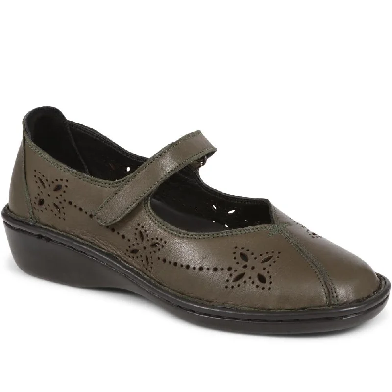 Women's casual ballet flats for a feminine lookSmart Leather Shoes - DRTMA38001 / 324 339 Women's casual ballet flats for a feminine lookSmart Leather Shoes - DRTMA38001 / 324 339