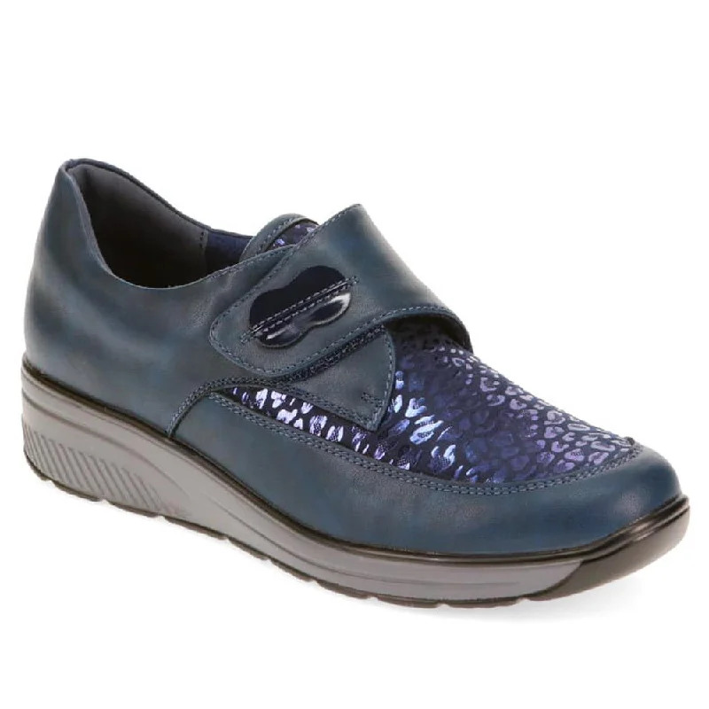 Women's casual shoes in white for a clean lookTouch-Fasten Shoes - WBINS40087 / 326 040 Women's casual shoes in white for a clean lookTouch-Fasten Shoes - WBINS40087 / 326 040