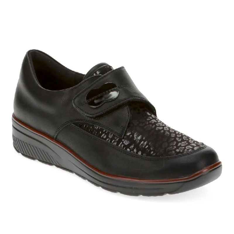 Breathable women's casual mesh shoes for summerTouch-Fasten Shoes - WBINS40087 / 326 040 Breathable women's casual mesh shoes for summerTouch-Fasten Shoes - WBINS40087 / 326 040