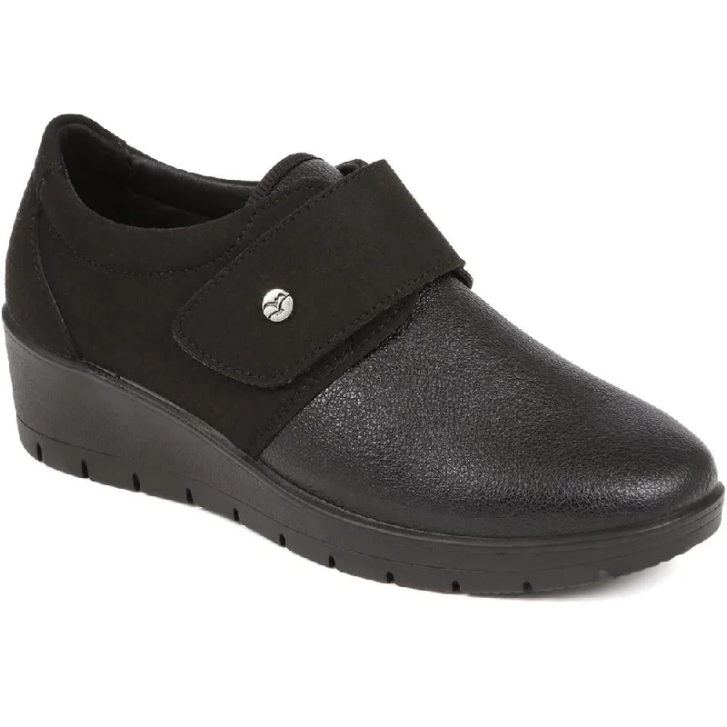 Women's casual loafers for a sophisticated appearanceTouch Fastening Wedge Shoes - FLY38047 / 324 074 Women's casual loafers for a sophisticated appearanceTouch Fastening Wedge Shoes - FLY38047 / 324 074