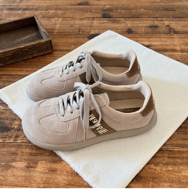 Women's casual shoes for a day at the beachWomen Retro Leather Soft Flat Casual Training Shoes Women's casual shoes for a day at the beachWomen Retro Leather Soft Flat Casual Training Shoes