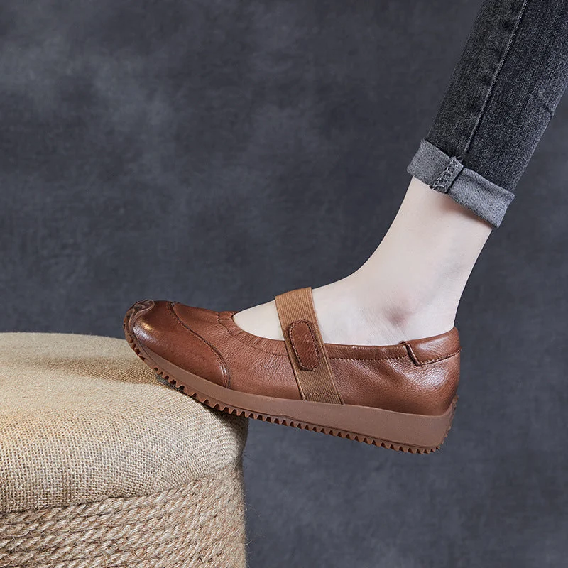 Women's casual shoes in black for a timeless colorWomen Retro Soft Leather Minimalist Causal Shoes Women's casual shoes in black for a timeless colorWomen Retro Soft Leather Minimalist Causal Shoes