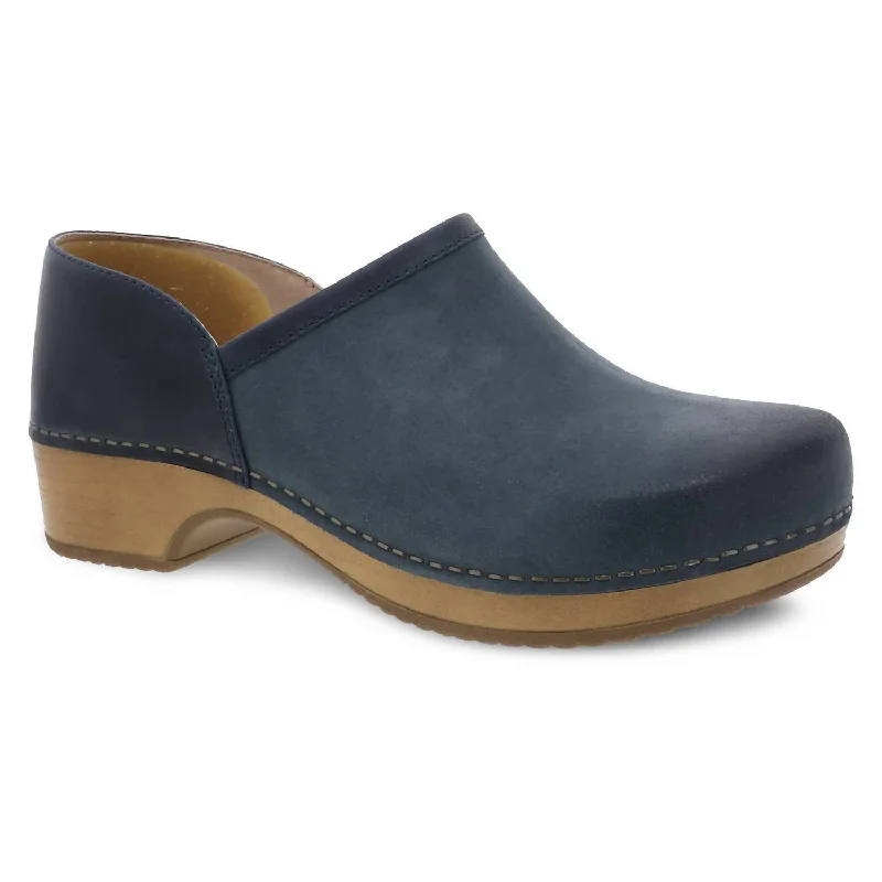 Women's Cork - Soled Mules in Beige for a Natural and Eco - Friendly OptionWomen's Brenna Clog In Navy Women's Cork - Soled Mules in Beige for a Natural and Eco - Friendly OptionWomen's Brenna Clog In Navy
