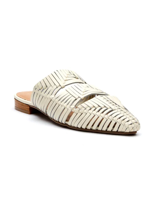 Plus Size Women's Snake Print Mules in Brown for a Fashion - Forward StatementWomen's East End Woven Pointed Toe Mule In Ivory Plus Size Women's Snake Print Mules in Brown for a Fashion - Forward StatementWomen's East End Woven Pointed Toe Mule In Ivory