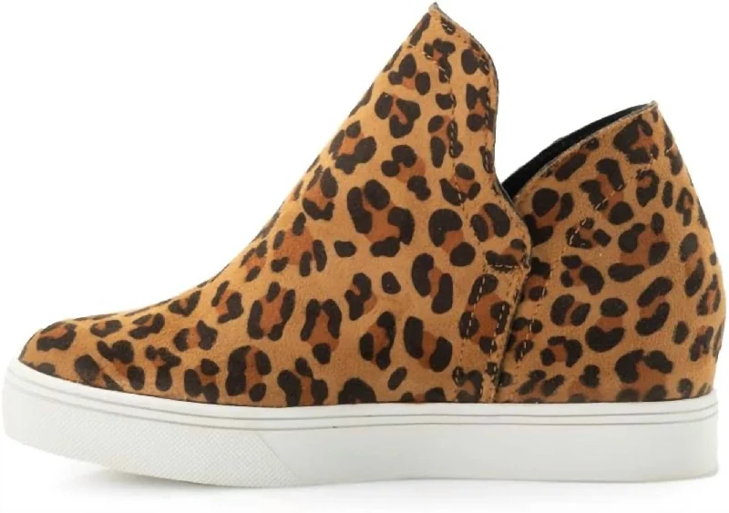 Women's espadrilles with a low - heel for a bit of liftWomen's Jersey Shoes In Leopard Women's espadrilles with a low - heel for a bit of liftWomen's Jersey Shoes In Leopard