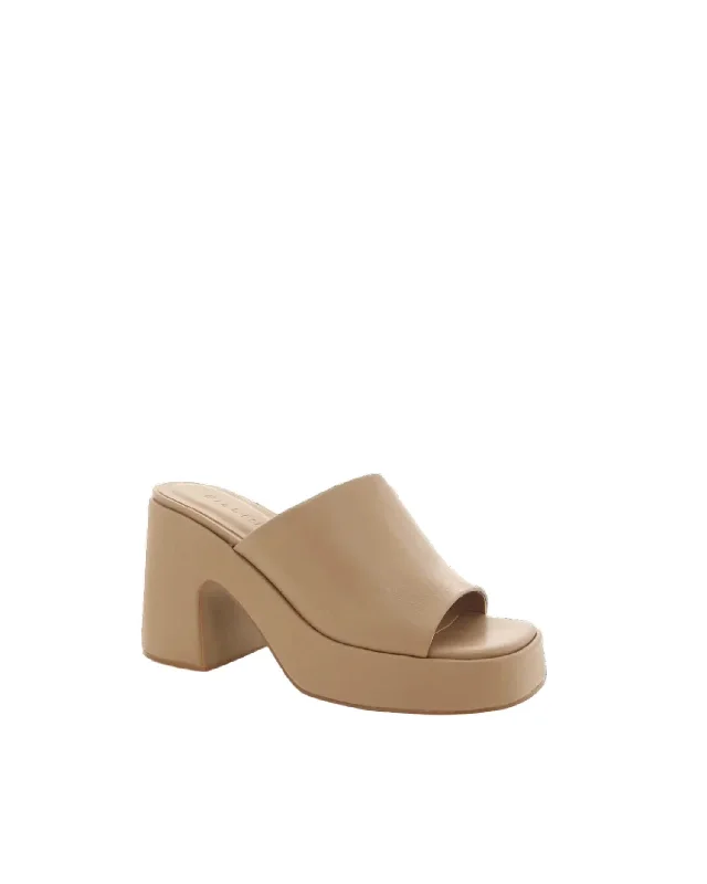 Women's Slip - On Leather Mules with Gold Buckles in Black for a Classic and Sophisticated StyleWomen's Leslie Platfrom Mule In Clay Women's Slip - On Leather Mules with Gold Buckles in Black for a Classic and Sophisticated StyleWomen's Leslie Platfrom Mule In Clay