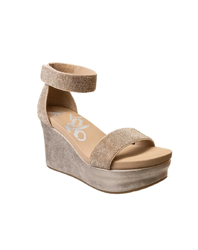 Women's espadrilles with canvas uppers for a classic lookWomen's Status Wedge Sandal In Rose Gold Women's espadrilles with canvas uppers for a classic lookWomen's Status Wedge Sandal In Rose Gold