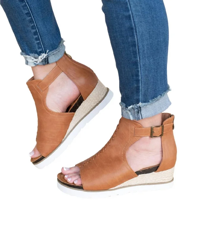 Women's espadrilles with a lace - up closure for a secure fitWomen's Sugar City Wedge In Cognac Women's espadrilles with a lace - up closure for a secure fitWomen's Sugar City Wedge In Cognac
